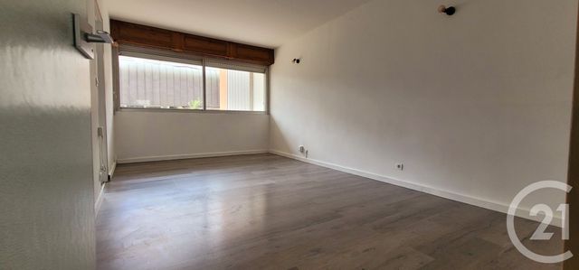 Appartement T3 &agrave; louer - 3 pi&egrave;ces - 63,20 m2 - Ales - 30 - LANGUEDOC-ROUSSILLON