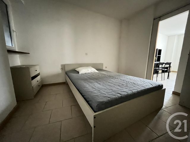 Appartement T1 &agrave; louer - 1 pi&egrave;ce - 30,68 m2 - Ales - 30 - LANGUEDOC-ROUSSILLON