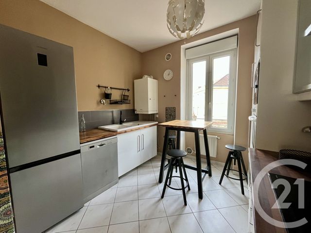 Appartement Duplex &agrave; louer - 4 pi&egrave;ces - 79,94 m2 - Ales - 30 - LANGUEDOC-ROUSSILLON