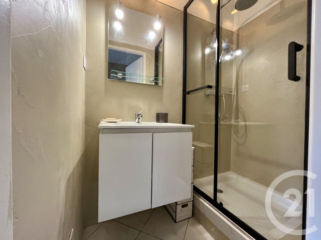 Appartement Duplex &agrave; louer - 4 pi&egrave;ces - 79,94 m2 - Ales - 30 - LANGUEDOC-ROUSSILLON