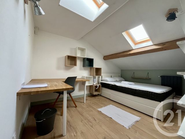 Appartement Duplex &agrave; louer - 4 pi&egrave;ces - 79,94 m2 - Ales - 30 - LANGUEDOC-ROUSSILLON
