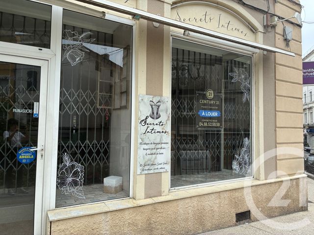 Local commercial à louer - 74.46 m2 - 30 - Gard