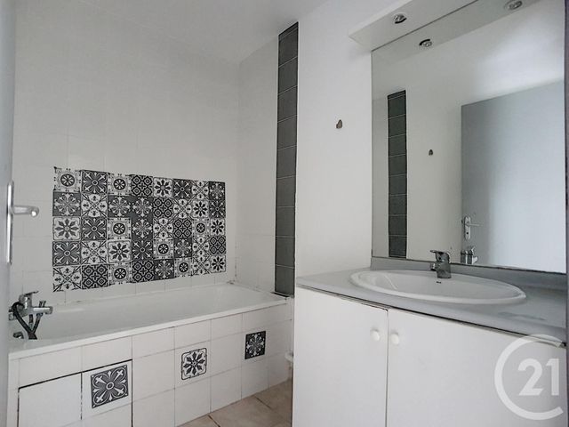 Appartement F3 &agrave; louer - 3 pi&egrave;ces - 48,36 m2 - Ales - 30 - LANGUEDOC-ROUSSILLON