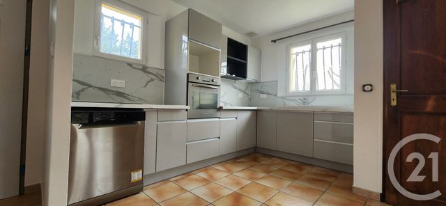 Maison &agrave; louer - 3 pi&egrave;ces - 80 m2 - St Jean Du Pin - 30 - LANGUEDOC-ROUSSILLON