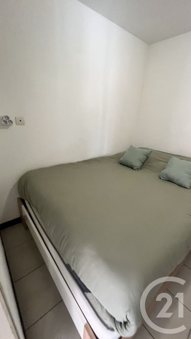 Appartement Studio &agrave; louer - 1 pi&egrave;ce - 35 m2 - St Ambroix - 30 - LANGUEDOC-ROUSSILLON