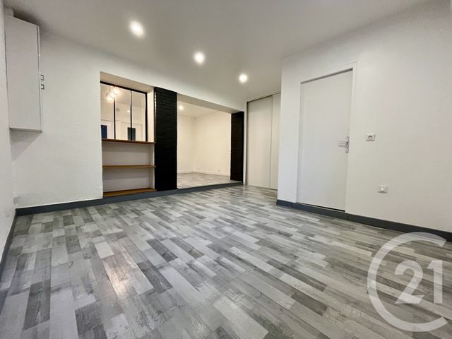 Appartement F3 &agrave; louer - 3 pi&egrave;ces - 72,25 m2 - Ales - 30 - LANGUEDOC-ROUSSILLON