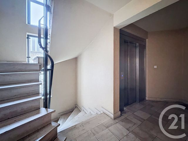 Appartement F3 à vendre - 3 pièces - 67 m2 - Chaumont - 52 - CHAMPAGNE-ARDENNE