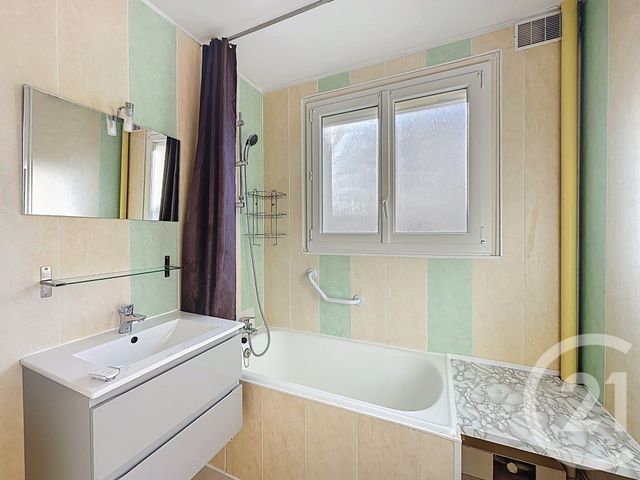 Appartement F4 à vendre - 4 pièces - 62,60 m2 - Chaumont - 52 - CHAMPAGNE-ARDENNE