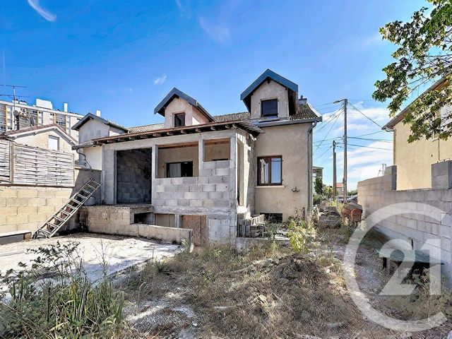 Maison &agrave; vendre - 5 pi&egrave;ces - 101,70 m2 - Chaumont - 52 - CHAMPAGNE-ARDENNE