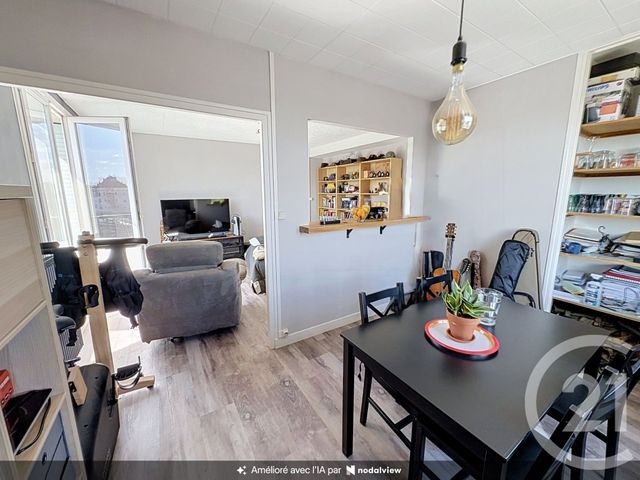 Appartement F4 &agrave; vendre - 4 pi&egrave;ces - 66,16 m2 - Chaumont - 52 - CHAMPAGNE-ARDENNE