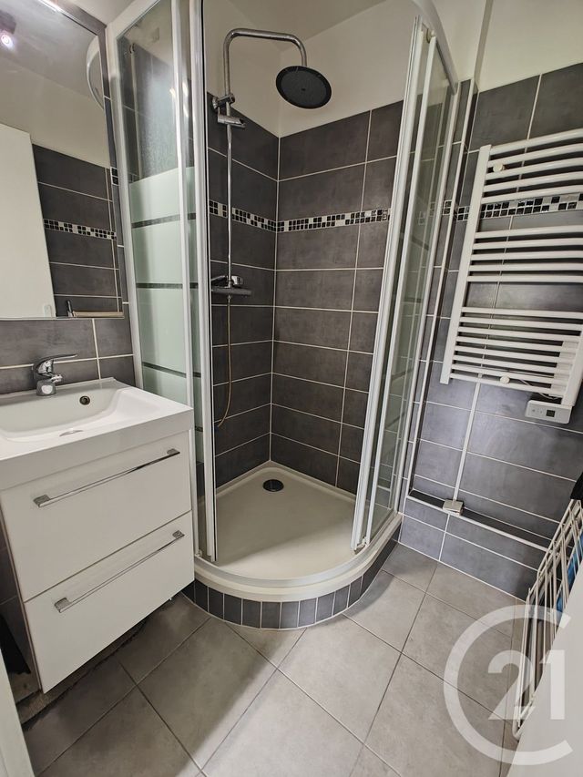 Appartement T1 &agrave; vendre - 1 pi&egrave;ce - 28,50 m2 - Chilly Mazarin - 91 - ILE-DE-FRANCE