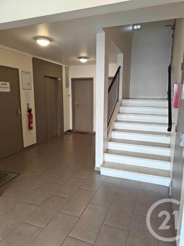 Appartement F4 &agrave; vendre - 4 pi&egrave;ces - 81 m2 - Chilly Mazarin - 91 - ILE-DE-FRANCE