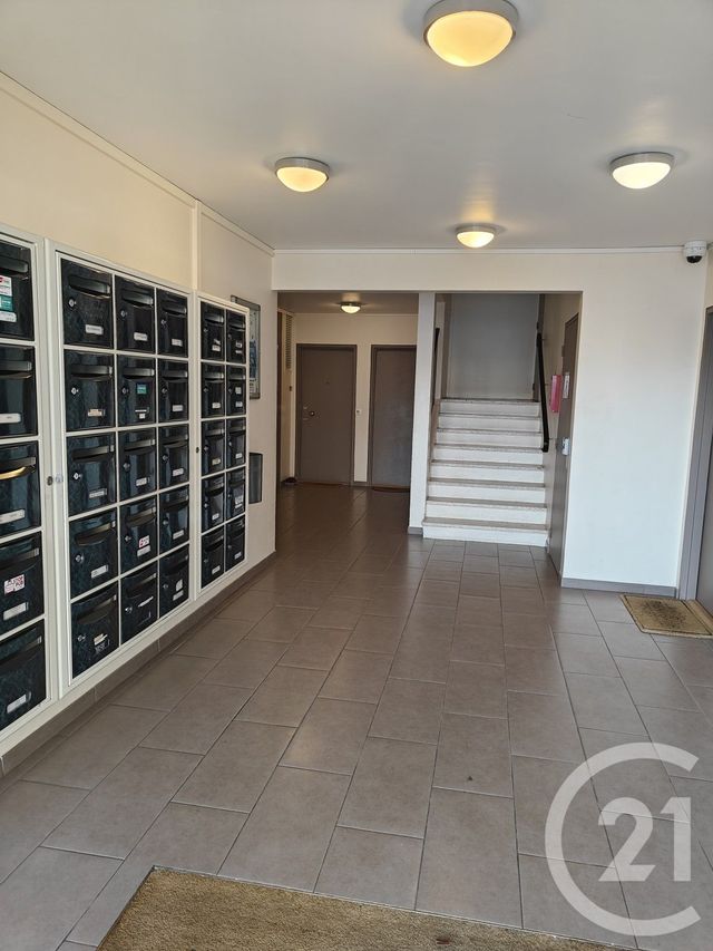 Appartement F4 &agrave; vendre - 4 pi&egrave;ces - 81 m2 - Chilly Mazarin - 91 - ILE-DE-FRANCE