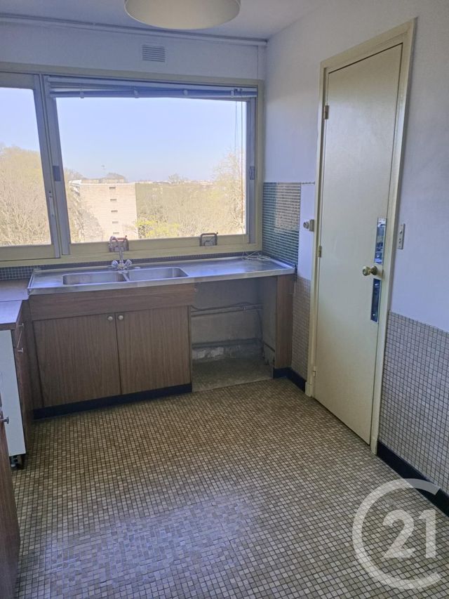 Appartement F3 à vendre - 3 pièces - 78,32 m2 - Chilly Mazarin - 91 - ILE-DE-FRANCE