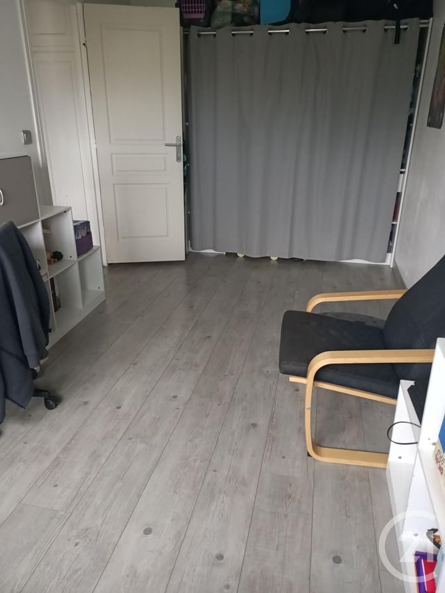 Appartement F4 à vendre - 4 pièces - 76,89 m2 - Chilly Mazarin - 91 - ILE-DE-FRANCE