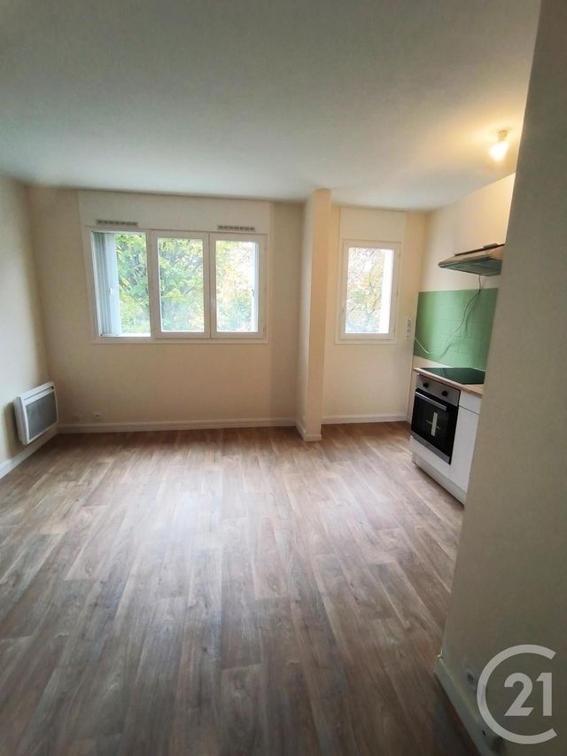 Appartement F1 &agrave; louer - 1 pi&egrave;ce - 22,96 m2 - Chilly Mazarin - 91 - ILE-DE-FRANCE