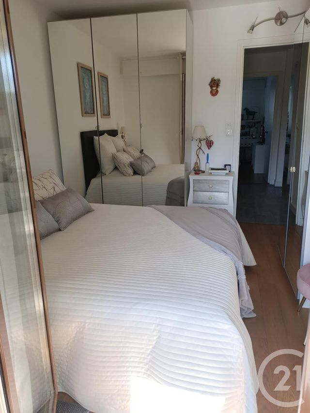 Appartement F4 à vendre - 4 pièces - 84 m2 - Chilly Mazarin - 91 - ILE-DE-FRANCE