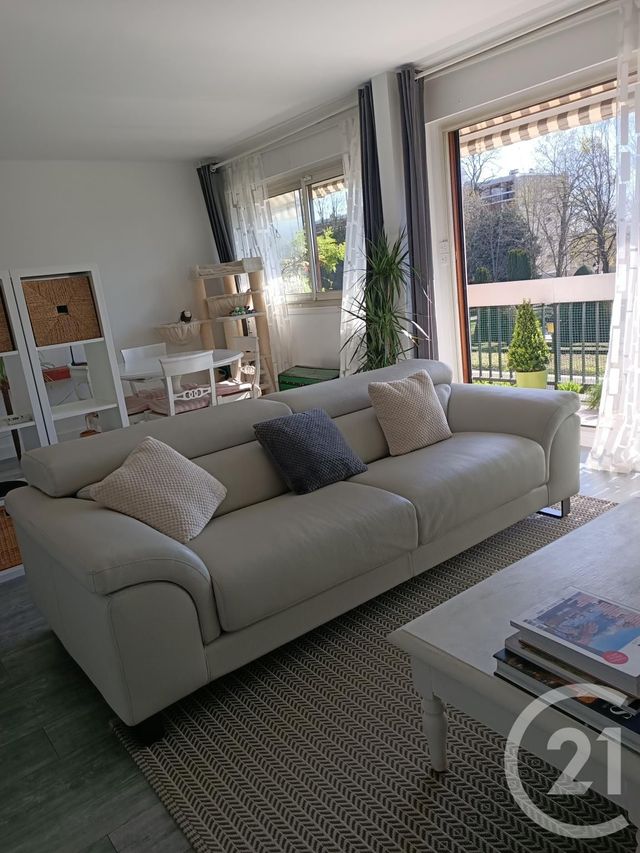 Appartement F4 à vendre - 4 pièces - 84 m2 - Chilly Mazarin - 91 - ILE-DE-FRANCE