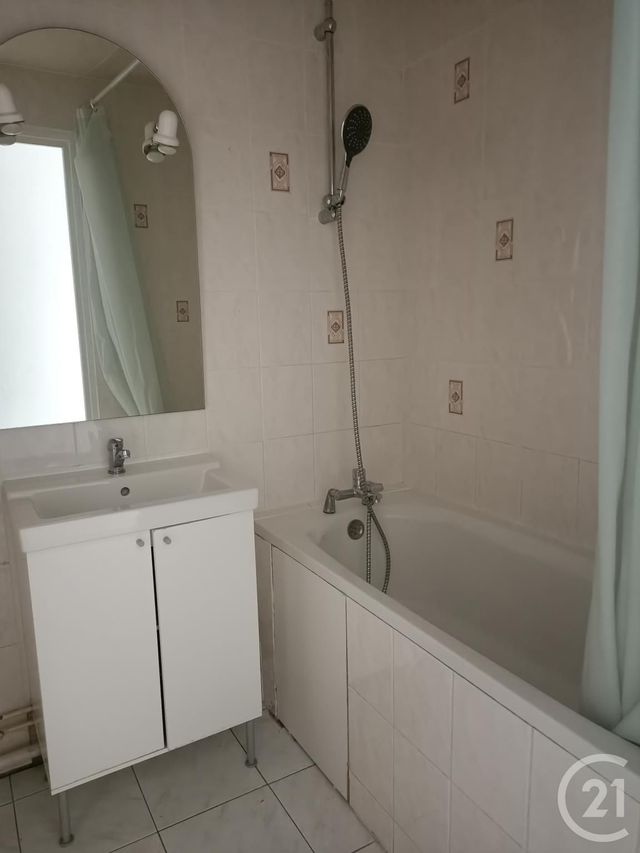 Appartement F3 à vendre - 3 pièces - 62,65 m2 - Chilly Mazarin - 91 - ILE-DE-FRANCE