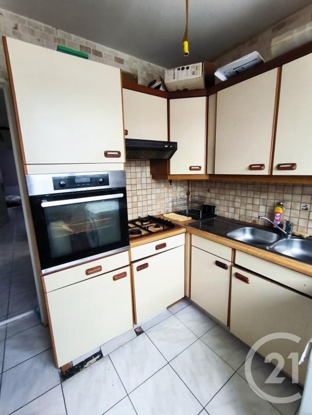 Appartement F2 à vendre - 2 pièces - 55,85 m2 - Chilly Mazarin - 91 - ILE-DE-FRANCE