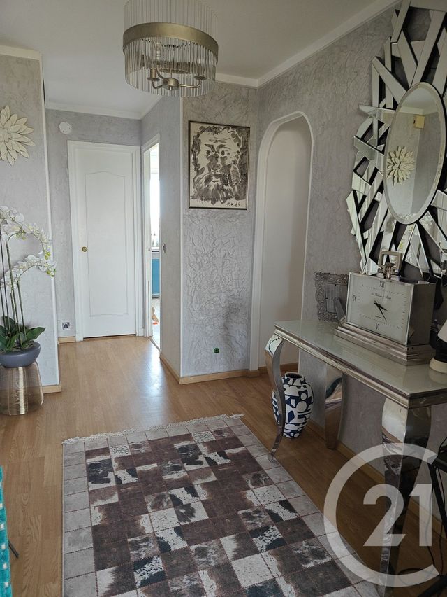 Appartement F4 à vendre - 4 pièces - 90,26 m2 - Chilly Mazarin - 91 - ILE-DE-FRANCE