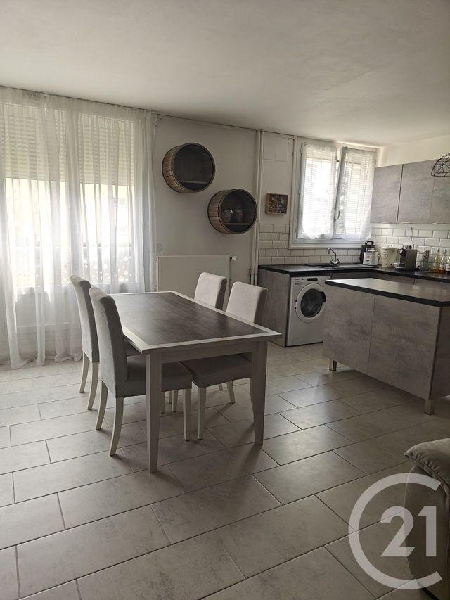 Appartement F4 &agrave; vendre - 4 pi&egrave;ces - 81 m2 - Chilly Mazarin - 91 - ILE-DE-FRANCE