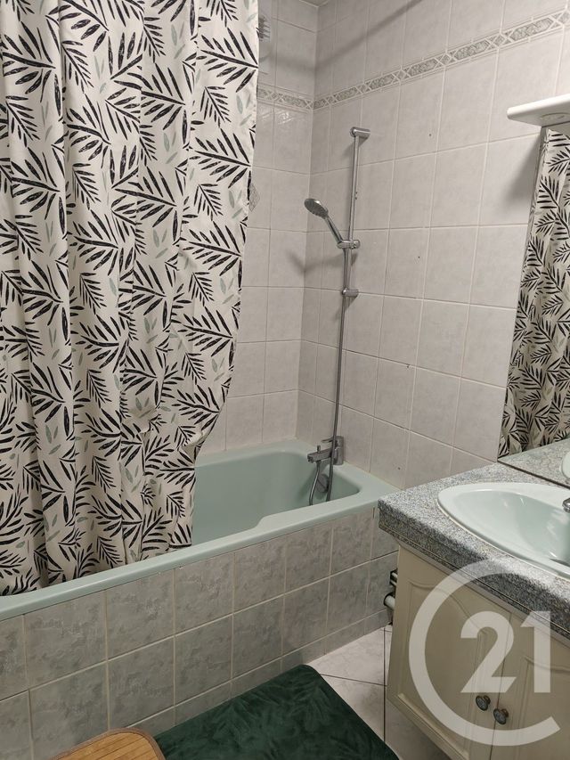 Appartement F4 &agrave; vendre - 4 pi&egrave;ces - 81 m2 - Chilly Mazarin - 91 - ILE-DE-FRANCE