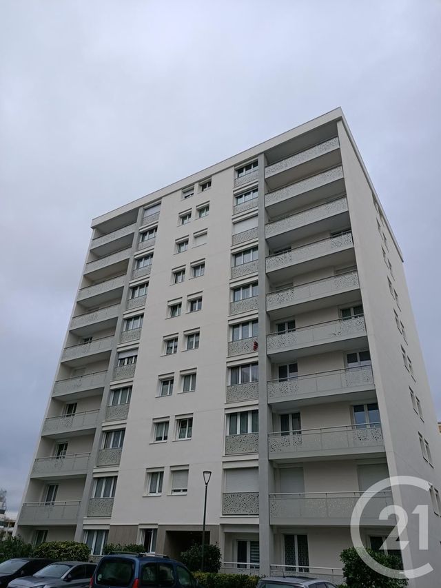 Appartement F4 &agrave; vendre - 4 pi&egrave;ces - 81 m2 - Chilly Mazarin - 91 - ILE-DE-FRANCE