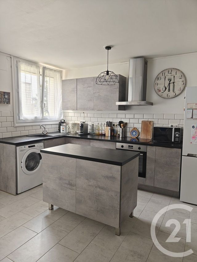 Appartement F4 &agrave; vendre - 4 pi&egrave;ces - 81 m2 - Chilly Mazarin - 91 - ILE-DE-FRANCE