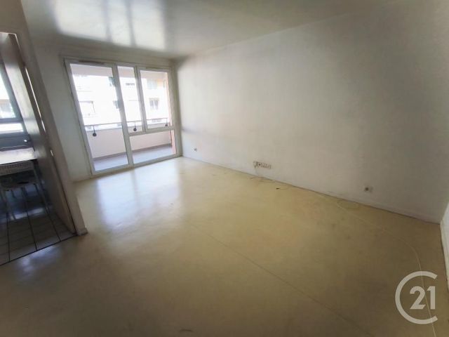 Appartement F2 à vendre - 2 pièces - 44,68 m2 - Chilly Mazarin - 91 - ILE-DE-FRANCE
