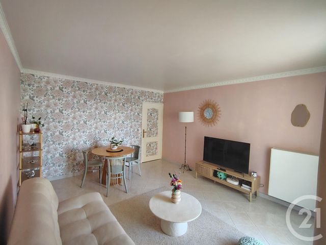 Appartement F3 à vendre - 3 pièces - 63,47 m2 - Chilly Mazarin - 91 - ILE-DE-FRANCE