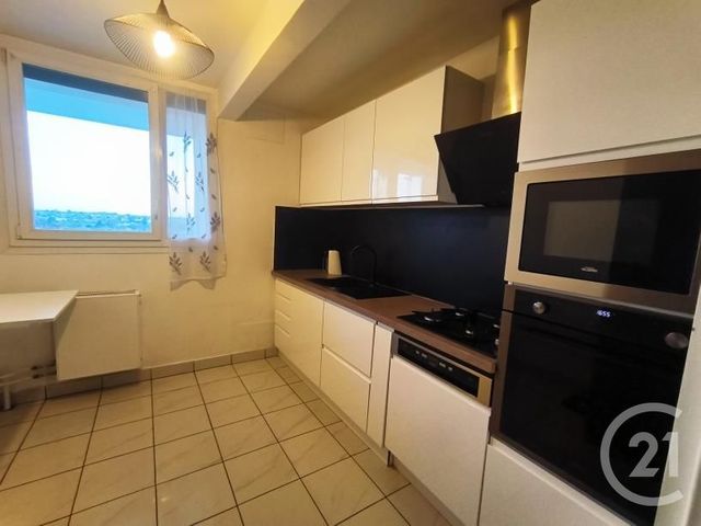 Appartement F3 &agrave; louer - 3 pi&egrave;ces - 63,88 m2 - Chilly Mazarin - 91 - ILE-DE-FRANCE
