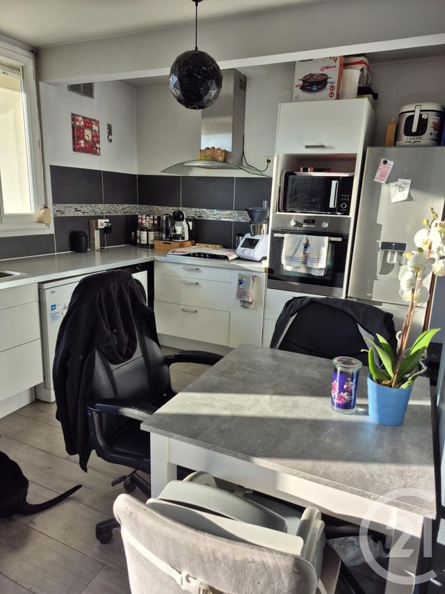 Appartement F3 &agrave; vendre - 3 pi&egrave;ces - 65,21 m2 - Chilly Mazarin - 91 - ILE-DE-FRANCE