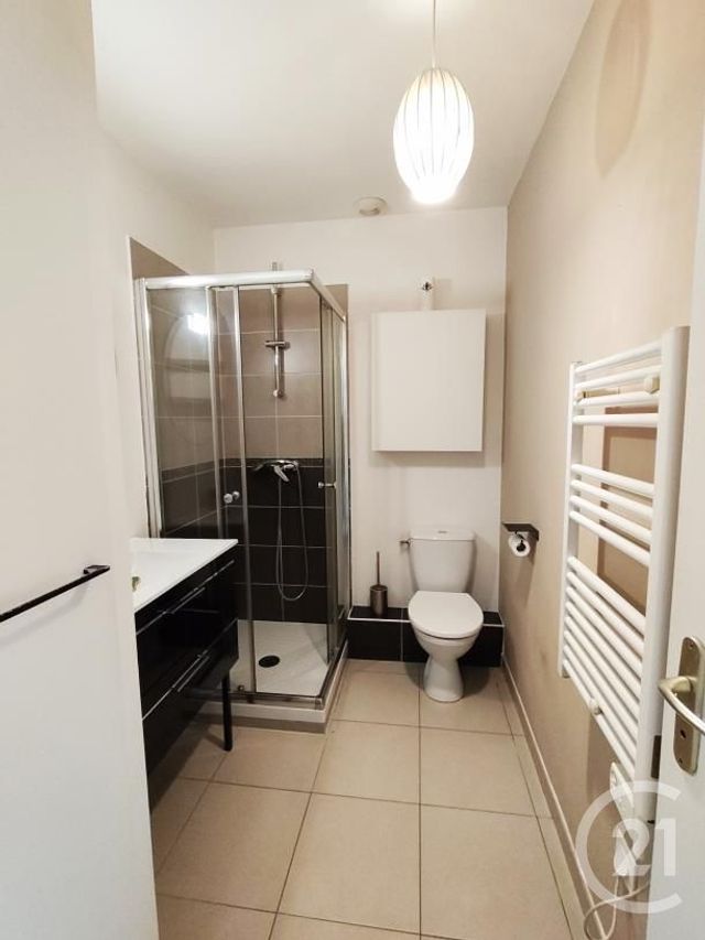 Appartement F2 &agrave; louer - 2 pi&egrave;ces - 42,41 m2 - Chilly Mazarin - 91 - ILE-DE-FRANCE