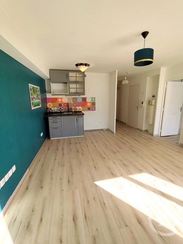 Appartement F2 &agrave; louer - 2 pi&egrave;ces - 41,83 m2 - Chilly Mazarin - 91 - ILE-DE-FRANCE