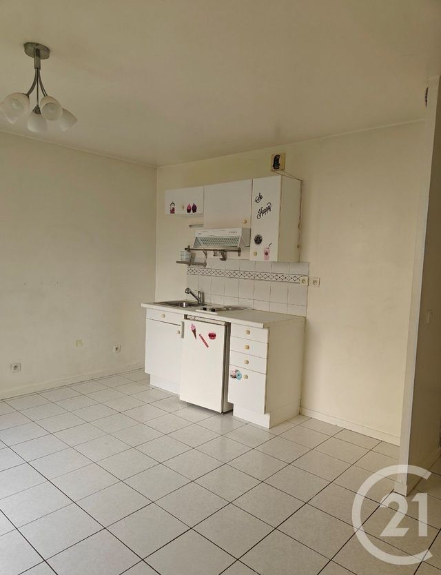 Appartement Studio &agrave; vendre - 1 pi&egrave;ce - 25,59 m2 - Chilly Mazarin - 91 - ILE-DE-FRANCE