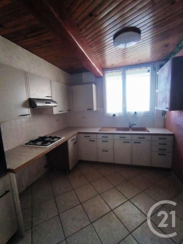 Appartement F3 &agrave; louer - 3 pi&egrave;ces - 63,47 m2 - Chilly Mazarin - 91 - ILE-DE-FRANCE