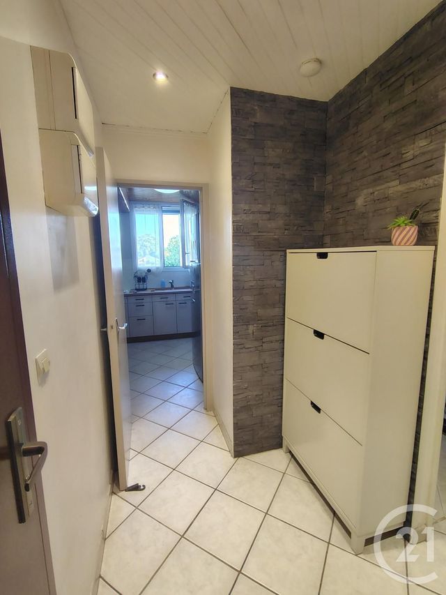 Appartement F3 &agrave; louer - 3 pi&egrave;ces - 63,47 m2 - Chilly Mazarin - 91 - ILE-DE-FRANCE