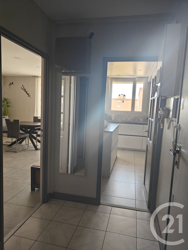 Appartement F5 &agrave; vendre - 5 pi&egrave;ces - 93,06 m2 - Chilly Mazarin - 91 - ILE-DE-FRANCE