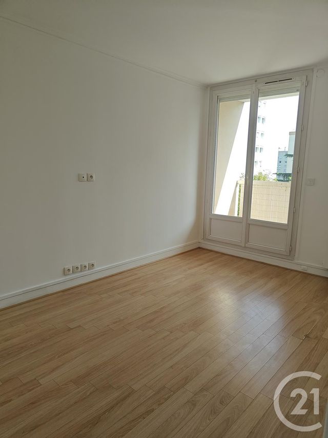 Appartement F4 &agrave; louer - 4 pi&egrave;ces - 80 m2 - Chilly Mazarin - 91 - ILE-DE-FRANCE