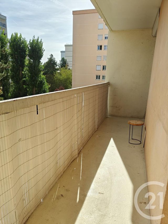 Appartement F4 &agrave; louer - 4 pi&egrave;ces - 80 m2 - Chilly Mazarin - 91 - ILE-DE-FRANCE