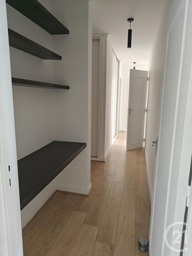 Appartement F4 &agrave; louer - 4 pi&egrave;ces - 80 m2 - Chilly Mazarin - 91 - ILE-DE-FRANCE