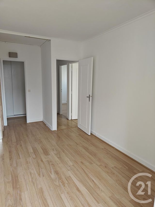 Appartement F4 &agrave; louer - 4 pi&egrave;ces - 80 m2 - Chilly Mazarin - 91 - ILE-DE-FRANCE