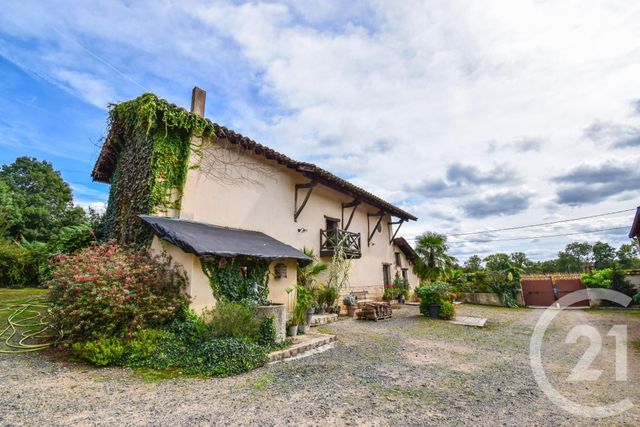 Maison &agrave; vendre - 5 pi&egrave;ces - 162 m2 - St Trivier Sur Moignans - 01 - RHONE-ALPES