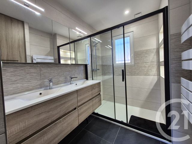 Maison à vendre - 7 pièces - 176 m2 - St Bernard - 01 - RHONE-ALPES