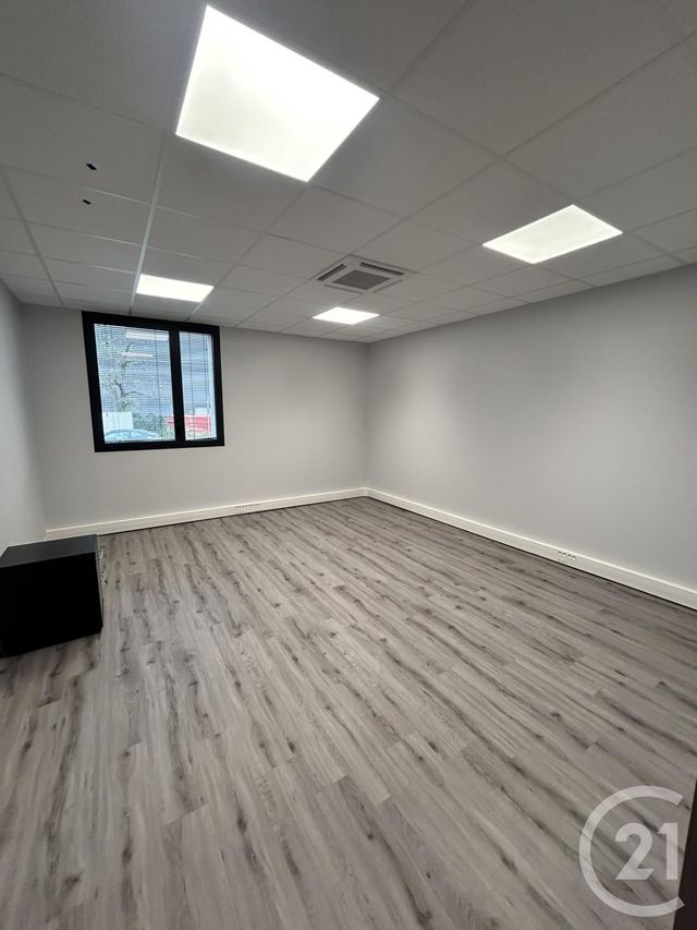 Appartement Local à louer - 1 pièce - 22,76 m2 - Villefranche Sur Saone - 69 - RHONE-ALPES