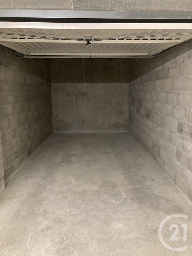 Parking à louer - 11 m2 - Villefranche Sur Saone - 69 - RHONE-ALPES