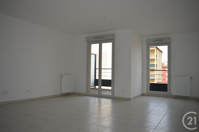 Appartement F3 &agrave; louer - 3 pi&egrave;ces - 64,34 m2 - Villefranche Sur Saone - 69 - RHONE-ALPES