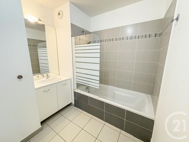 Appartement F3 à vendre - 3 pièces - 66,97 m2 - Jassans Riottier - 01 - RHONE-ALPES