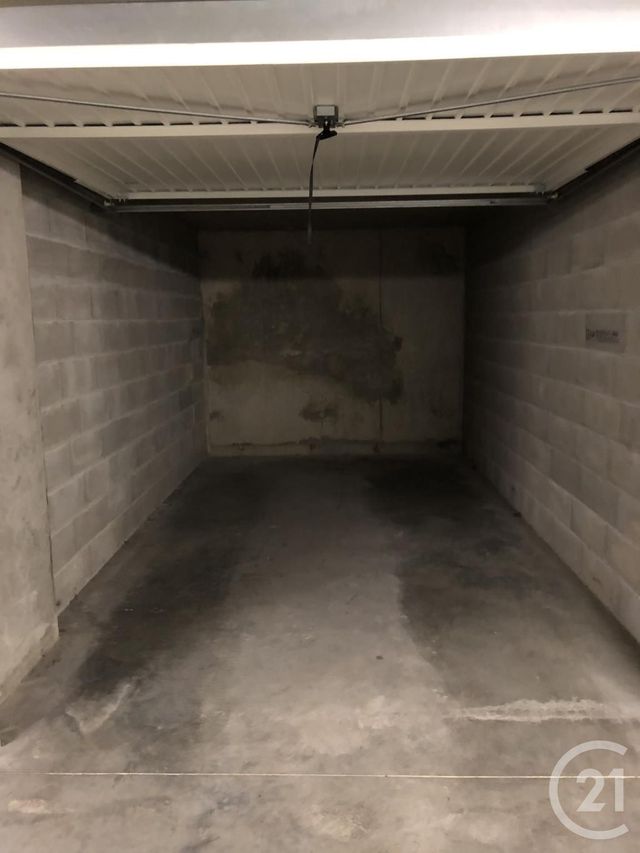 Parking &agrave; louer - 15 m2 - Villefranche Sur Saone - 69 - RHONE-ALPES